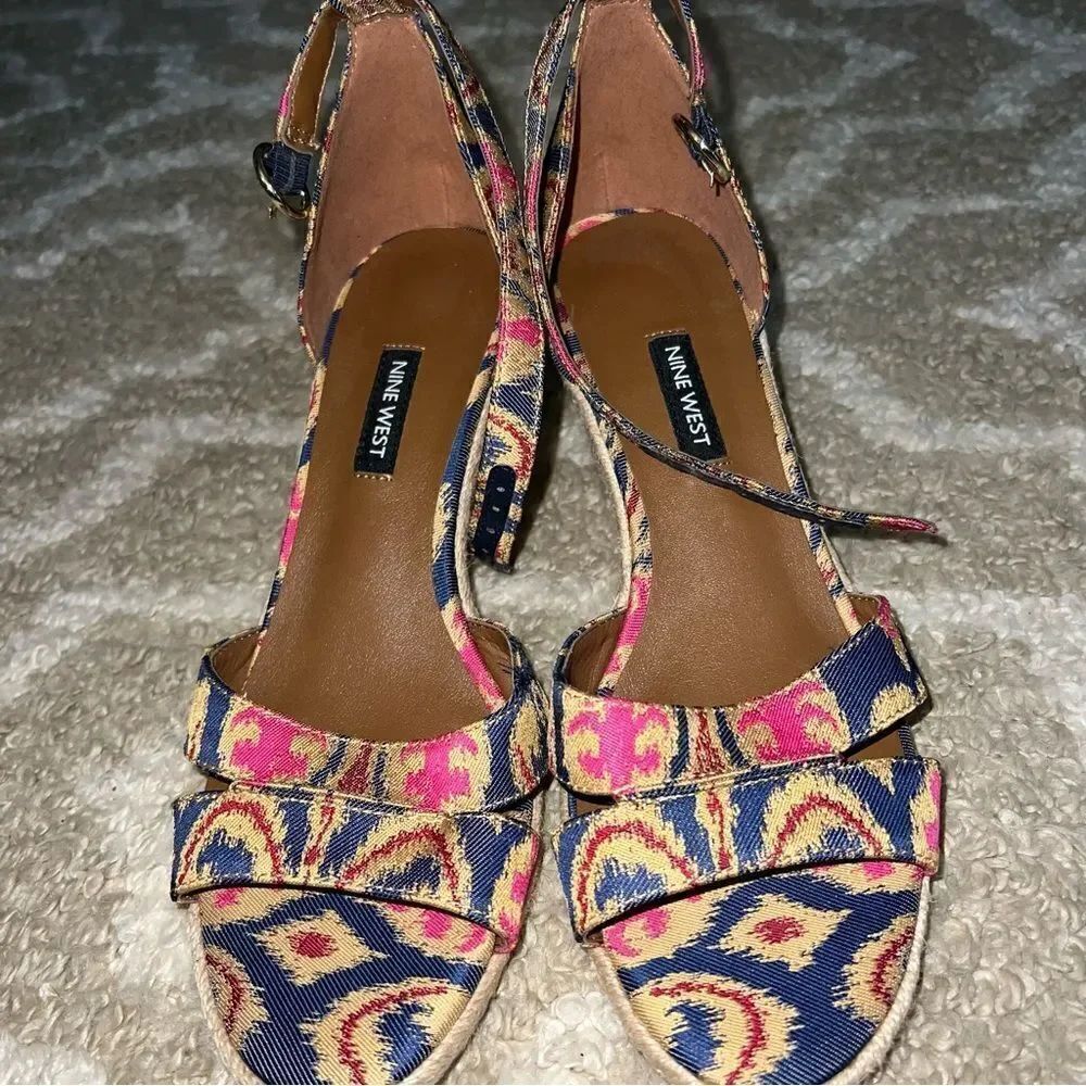 Nine West sandal size 8.5